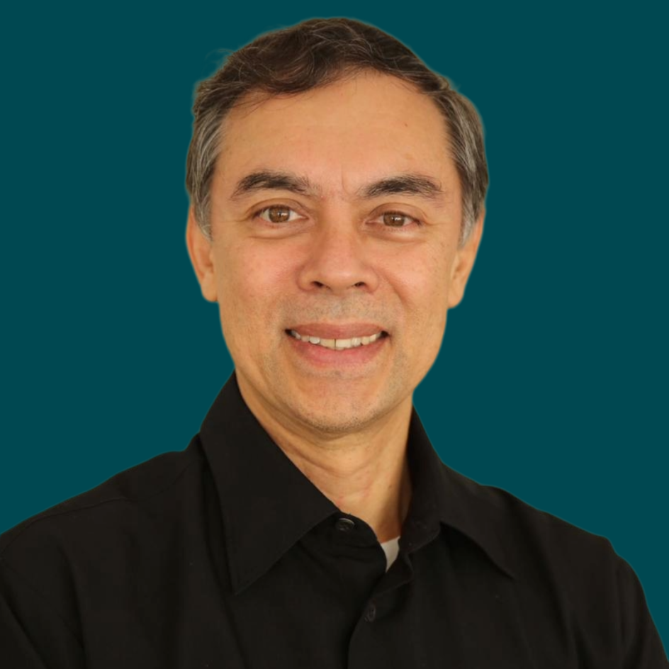 Fundador da SAGAX, especialista em vendas técnicas industriais e biotecnologia aplicada.
